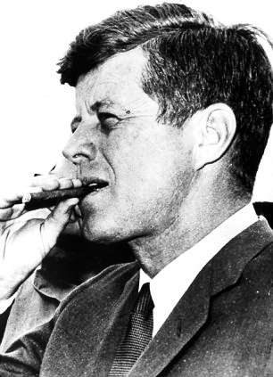 签署制裁法案前,肯尼迪狂买古巴雪茄
